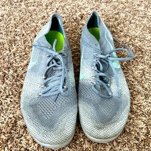 Nikes size 10 fly knit - teal grey